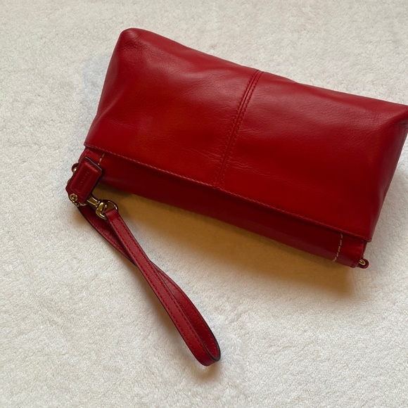 Coach wallet no tags.     #2 - Picture 6 of 13